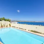 Villa With Pool And Beautiful Views In Mellieha *