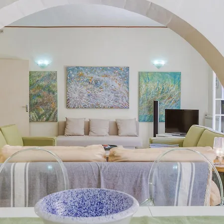 With Pool And Beautiful Views In Mellieha *