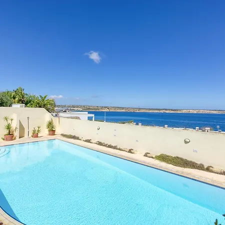ヴィラ With Pool And Beautiful Views In Mellieha *