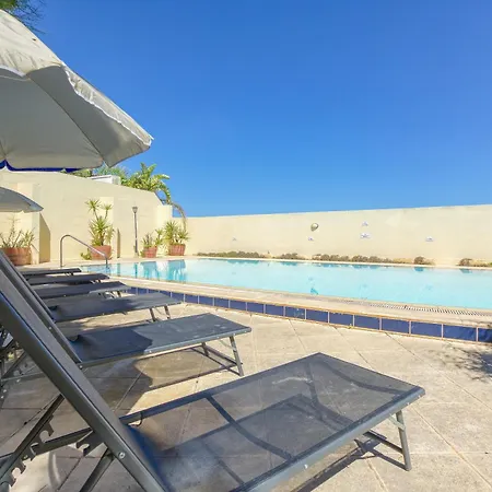 With Pool And Beautiful Views In Mellieha * Għajn Żejtuna