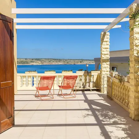 With Pool And Beautiful Views In Mellieha Għajn Żejtuna