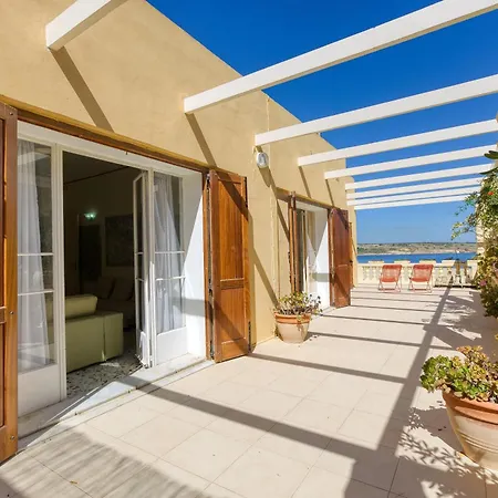 ヴィラ With Pool And Beautiful Views In Mellieha *